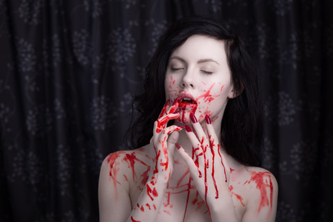 halloween - Kiri Thomassen. Makeup: Cirkeline Singh